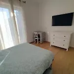 Aura *